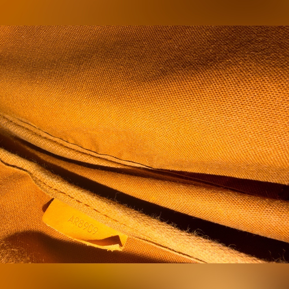 Louis Vuitton Monogram Saumur 43 Canvas Messenger Bag with Tan Leather Trim - Picture 10 of 16